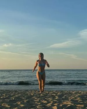 Larissa Manoela OnlyFans Leaked Free Thumbnail Picture - #5cIALqNlyn