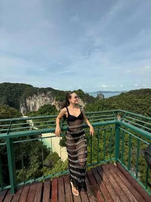 Larissa Manoela OnlyFans Leaked Free Thumbnail Picture - #7H4L0PtewU