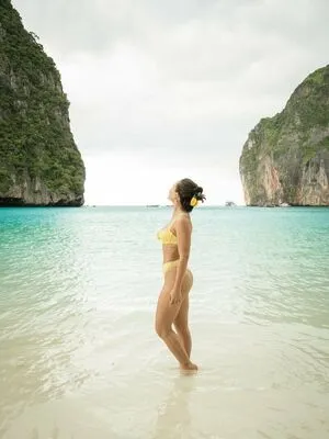 Larissa Manoela OnlyFans Leaked Free Thumbnail Picture - #Bv4cfn6Qqj