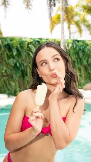 Larissa Manoela OnlyFans Leaked Free Thumbnail Picture - #GIseLSCR8D