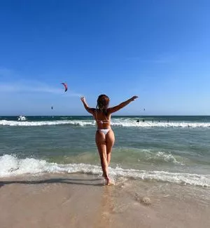 Larissa Manoela OnlyFans Leaked Free Thumbnail Picture - #Gs9MSsvBAS