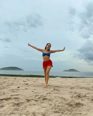 Larissa Manoela OnlyFans Leaked Free Thumbnail Picture - #IKNmaWN8S2