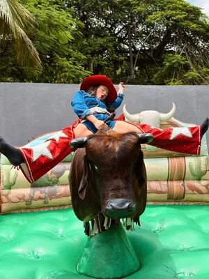 Larissa Manoela OnlyFans Leaked Free Thumbnail Picture - #InjiBIy0DL