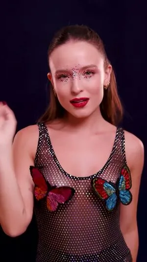 Larissa Manoela OnlyFans Leaked Free Thumbnail Picture - #Q6zylr6dQl