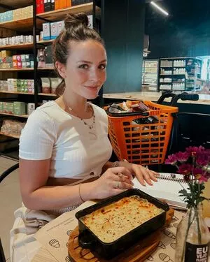 Larissa Manoela OnlyFans Leaked Free Thumbnail Picture - #bBj4uNc0Dm