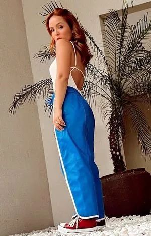 Larissa Manoela OnlyFans Leaked Free Thumbnail Picture - #boGu6wchi2