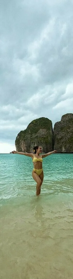 Larissa Manoela OnlyFans Leaked Free Thumbnail Picture - #gDcys8GfS7