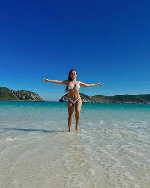 Larissa Manoela OnlyFans Leaked Free Thumbnail Picture - #nTtuAys3q1