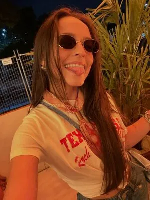 Larissa Manoela OnlyFans Leaked Free Thumbnail Picture - #pE4z7ilHZJ