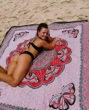 Larissa Manoela OnlyFans Leaked Free Thumbnail Picture - #qQqTzPFqqU