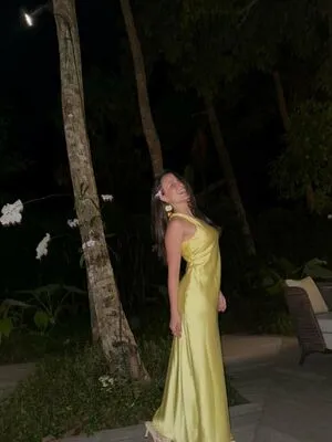 Larissa Manoela OnlyFans Leaked Free Thumbnail Picture - #x03zEH5tgf