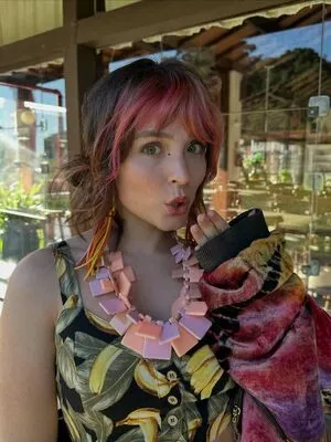 Larissa Manoela OnlyFans Leaked Free Thumbnail Picture - #yhLefVzATm