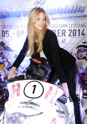 Larissa Marolt OnlyFans Leaked Free Thumbnail Picture - #5zJNaanahf