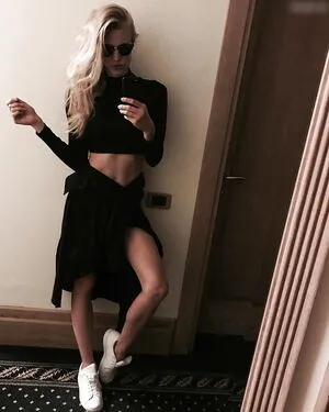 Larissa Marolt OnlyFans Leaked Free Thumbnail Picture - #7XNDl924X0