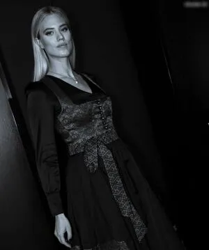 Larissa Marolt OnlyFans Leaked Free Thumbnail Picture - #vXmGo7ed8m