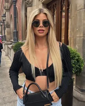 Larissa Neumann OnlyFans Leaked Free Thumbnail Picture - #0JkjQjrqqS