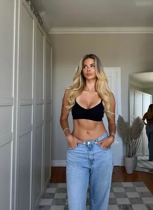 Larissa Neumann OnlyFans Leaked Free Thumbnail Picture - #2YfyLBHRNy