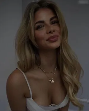 Larissa Neumann OnlyFans Leaked Free Thumbnail Picture - #oQ9YKnETU5