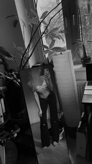 Larissa Oberste OnlyFans Leaked Free Thumbnail Picture - #0YUe5bzVrw