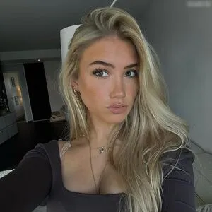 Larissa Oberste OnlyFans Leaked Free Thumbnail Picture - #BEGeOAFVFf