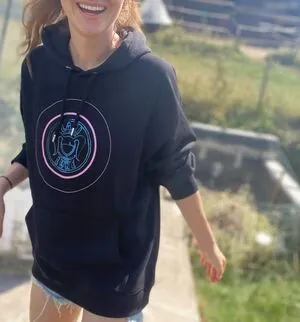 Larissa Riess OnlyFans Leaked Free Thumbnail Picture - #80Qi8s2k3g