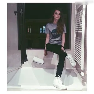 Larissa Riess OnlyFans Leaked Free Thumbnail Picture - #eiq3RPpDTI