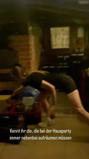 Larissa Riess OnlyFans Leaked Free Thumbnail Picture - #keyB9oxnBh