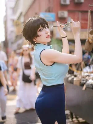 Larissa Rochefort OnlyFans Leaked Free Thumbnail Picture - #4MbObd8jnd