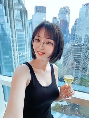 Larissa Rochefort OnlyFans Leaked Free Thumbnail Picture - #MnKVXAKMNd