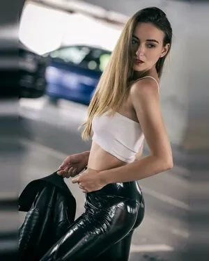 Larissa Schmiederer OnlyFans Leaked Free Thumbnail Picture - #1rVYM7S9Pq