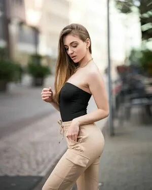 Larissa Schmiederer OnlyFans Leaked Free Thumbnail Picture - #duVGlBw2tr