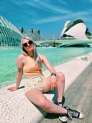 Larissa Zeeuwe OnlyFans Leaked Free Thumbnail Picture - #a7IamRs9Q1