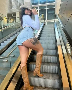 Larissalopez OnlyFans Leaked Free Thumbnail Picture - #uPANdP6UHU
