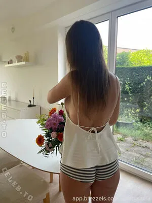 Larissaxra OnlyFans Leaked Free Thumbnail Picture - #0OREUhSRns