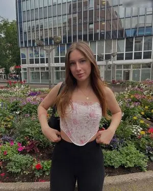 Larissaxra OnlyFans Leaked Free Thumbnail Picture - #6SitDvtW6J