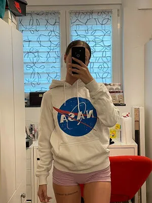 Larissaxra OnlyFans Leaked Free Thumbnail Picture - #EVzfC0Cqm3