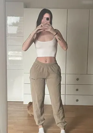 Larissaxra OnlyFans Leaked Free Thumbnail Picture - #F4m0Csd5FW