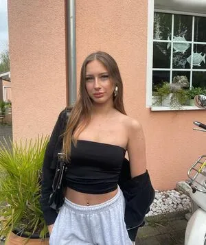 Larissaxra OnlyFans Leaked Free Thumbnail Picture - #NKP7F1YbGE