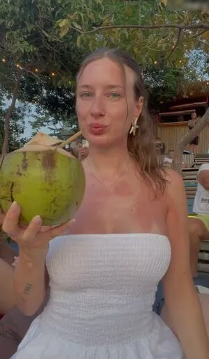 Larissaxra OnlyFans Leaked Free Thumbnail Picture - #w1dBf7Elzz