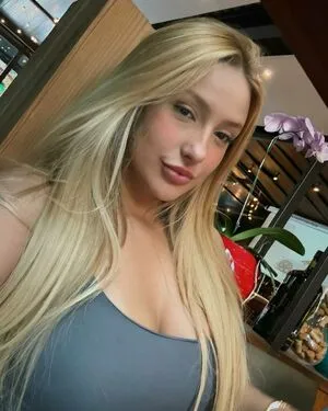 Lariws OnlyFans Leaked Free Thumbnail Picture - #tILDdavmfx