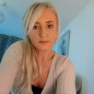 Larna Through A Lens OnlyFans Leaked Free Thumbnail Picture - #F08Exw1fQE