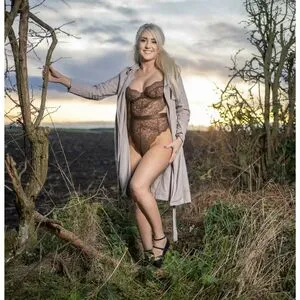 Larna Through A Lens OnlyFans Leaked Free Thumbnail Picture - #UOHGUbOuML