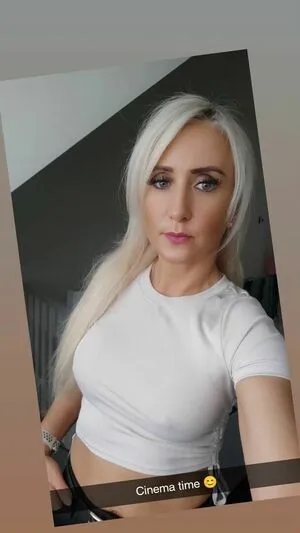 Larna Through A Lens OnlyFans Leaked Free Thumbnail Picture - #oJ0CoJmK24