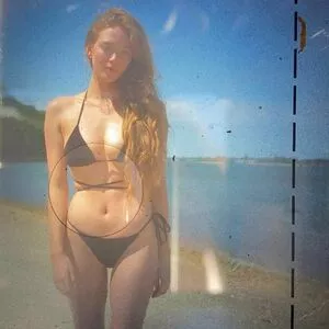 Larsen Thompson OnlyFans Leaked Free Thumbnail Picture - #0KhAmssDvN