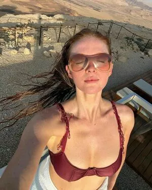 Larsen Thompson OnlyFans Leaked Free Thumbnail Picture - #6St294zcI0