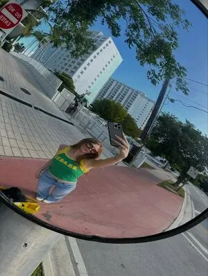 Larsen Thompson OnlyFans Leaked Free Thumbnail Picture - #MIZfumqWyr