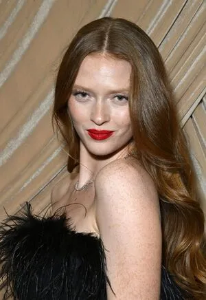 Larsen Thompson OnlyFans Leaked Free Thumbnail Picture - #MpLeGGaoyR