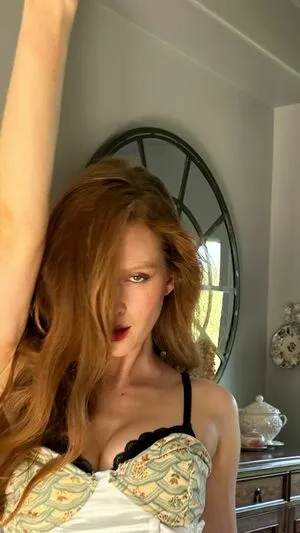 Larsen Thompson OnlyFans Leaked Free Thumbnail Picture - #UzDCKI6g62