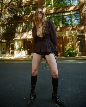 Larsen Thompson OnlyFans Leaked Free Thumbnail Picture - #lwYqj5NG7i