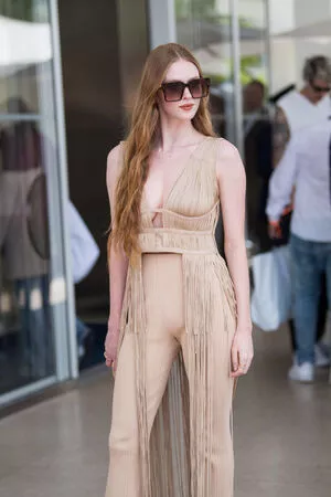 Larsen Thompson OnlyFans Leaked Free Thumbnail Picture - #pW1P4pyMnO